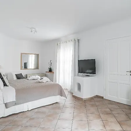 Capo Di Mykonos 4*
